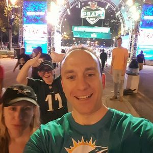 Meet your Posher, Todd